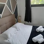 Mini A Lecci, Proche De La