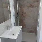 Mini A Lecci, Proche De La Apartman *