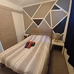 Mini A Lecci, Proche De La * Lecci