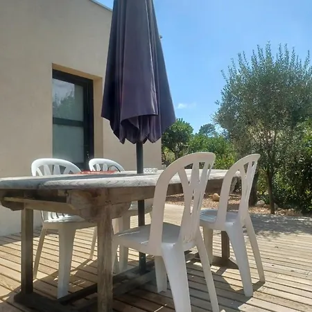 Mini A Lecci, Proche De La *