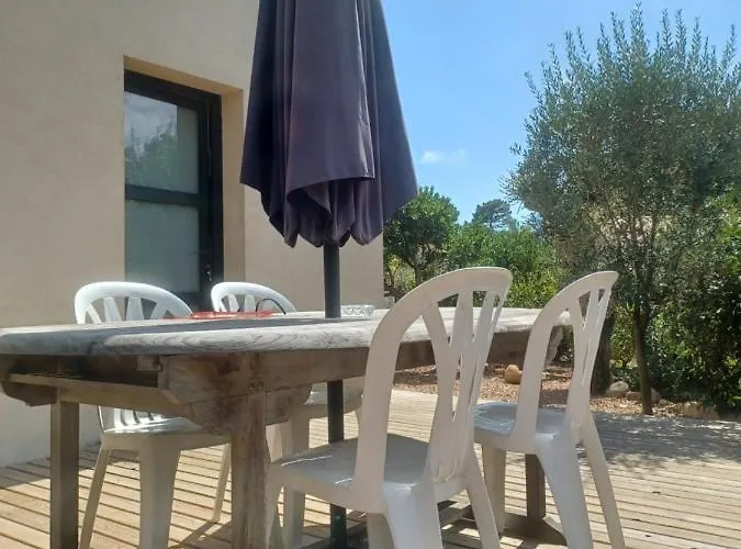 Mini A Lecci, Proche De La *