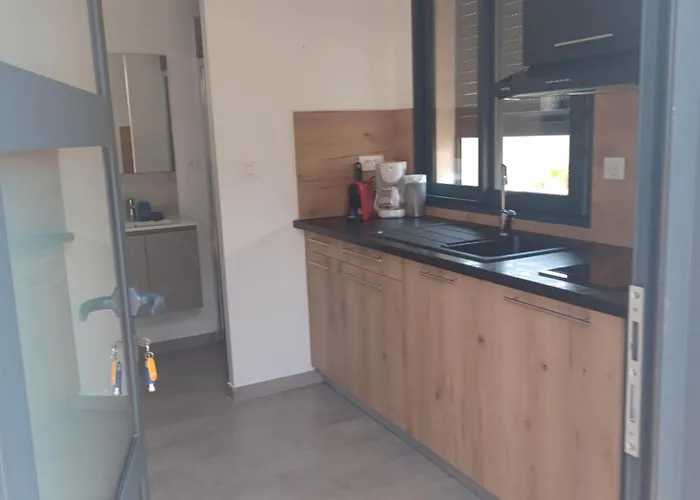 Mini A Lecci, Proche De La Appartement